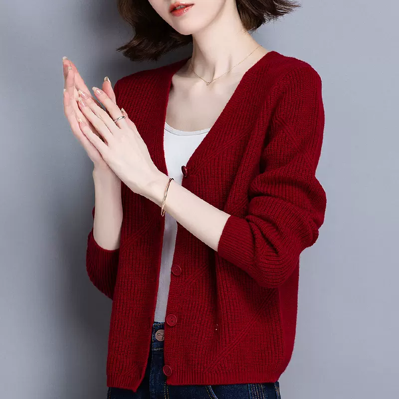 绵羊毛开衫女100纯羊毛针织外套短款鸡心领毛衣外搭酒红色针织衫-Taobao