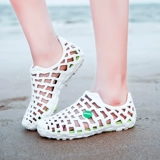 Тапочки в стиле Crocs, пляжные летние босоножки, мужские модные мужские тапочки для школьников и студентов, коллекция 2021 года, в корейском стиле, для влюбленных, подходят для носки на улице