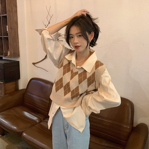 Khaki vest (apricot)