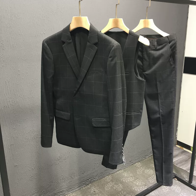 Black colored suit, men's demi-season set