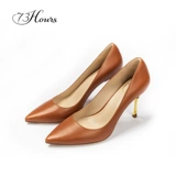 73 -часовые женские туфли текут золоты