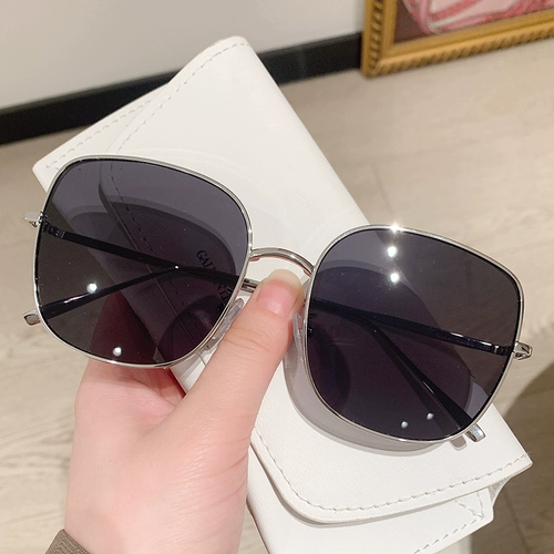 Трендовые брендовые солнцезащитные очки на солнечной энергии, защита от ультрафиолета, популярно в интернете, коллекция 2022