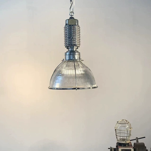Среднеквальный Wuone Lingyi Creative Industrial For Lantern Casting Aluminum chanding Glass Restaurant Fresturn Retro Industrial Wind Lantern