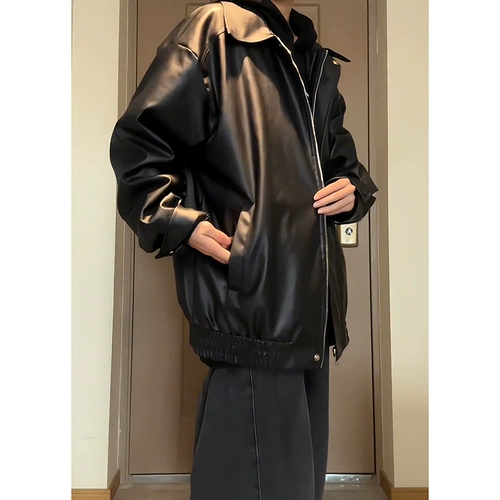 Черная демисезонная куртка, бейсбольная форма