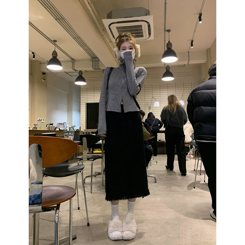 Демисезонная длинная трикотажная юбка, свободный прямой крой, высокая талия