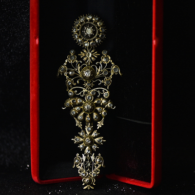 taobao agent S · R Studio ｜ Rose and Cross Jewelry Design Studio European Antique Baroque brooch