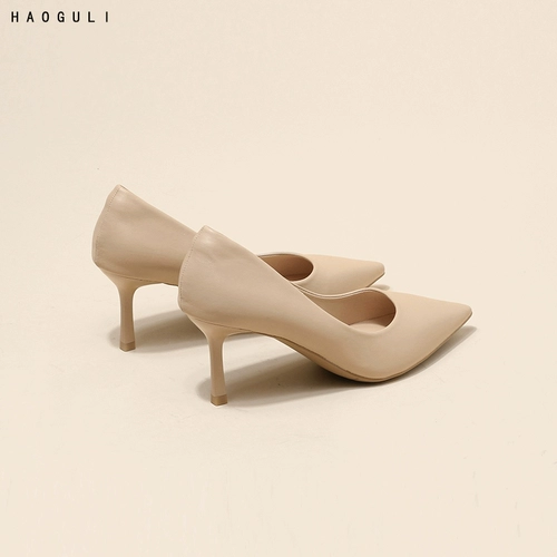 Небольшие дизайнерские туфли, нюдовая комфортная обувь на высоком каблуке, тренд сезона, против усталых ног