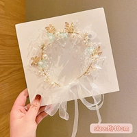 Синий ободок из жемчуга, в цветочек