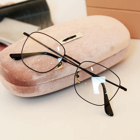 爱逛街为您找到金属眼镜框相关的宝贝,您可以在下面的板块中挑选喜欢