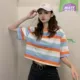 Mùa hè năm 2021 phong cách mới hyuna phong cách cầu vồng sọc crop top lỏng lẻo ngắn tay áo thun nữ trong triều - Áo phông