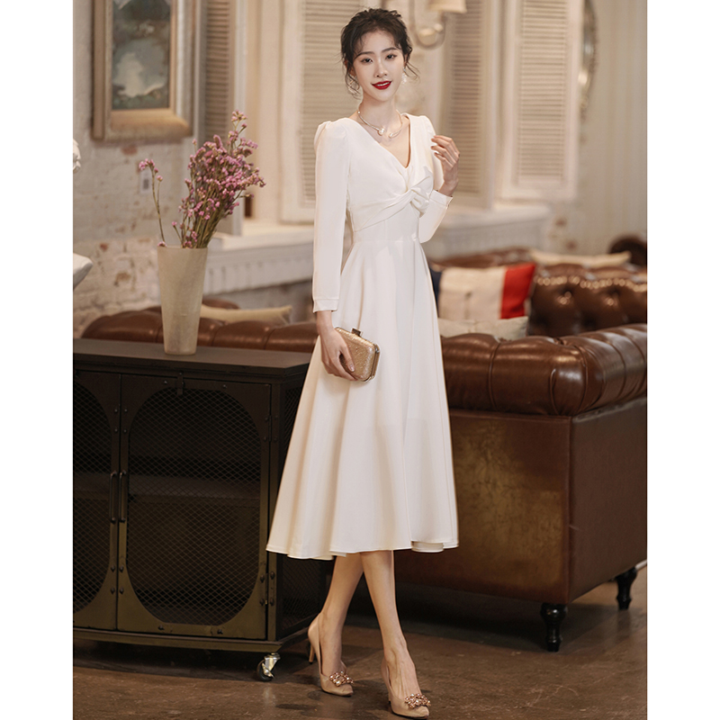  White, long, long sleeve, mid-length+S -Note: If the dress is small, please consult the customer service first   + $5.18 