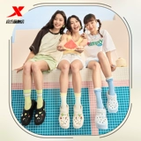 Xtep, летние тапочки в стиле Crocs, дышащие легкие босоножки на платформе, пляжная повседневная обувь, увеличивают рост