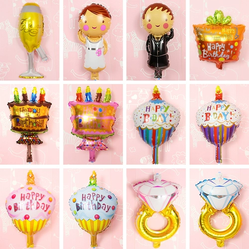 Маленький милый детский воздушный шар, вечернее платье для невесты