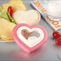 Сэндвич -плесень сердца в форме производственной тосты цветовой коробки для хлеба