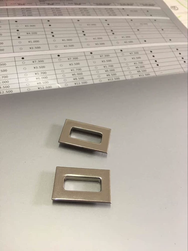 Небольшая сумка, коробка, серебряный аксессуар для сумки