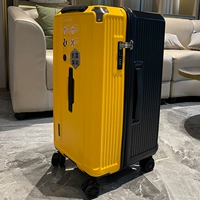 Желтый и черный выход Японии небольшое количество места в Японии