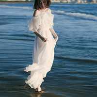 Летнее пляжное платье, белая шифоновая длинная юбка, открытые плечи