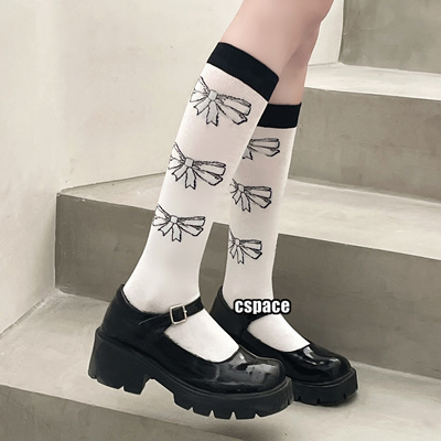 taobao agent Mist Tibetan Star College Wind Bow Mid -Stock Mock JK Girl Black and White Spring and Autumn, calf socks and knee socks