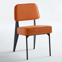 Оранжевая нога оранжевого поручника