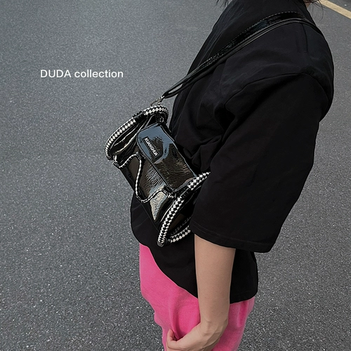 Черная сумка через плечо, дизайнерская небольшая сумка на одно плечо, подходит для подростков