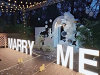 Lightbox женится на мне