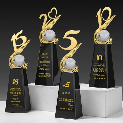 Трофей Crystal Resin намеревается сделать ежегодные конференции Creative Caring Company, присуждающие отличные сувениры соревнований сотрудников