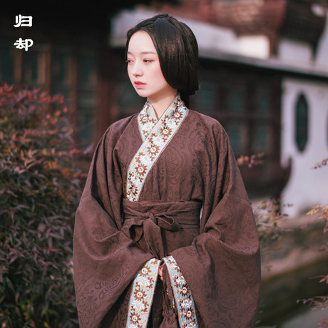 佛伦汉服*提花三绕广袖曲裾深衣绣花衣缘*《归却》(可换布料)
