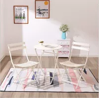 Круглый стол и набор стула