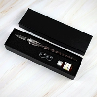 Подарочная коробка арбуза красного цвета