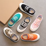 Детская парусиновая обувь, обувь для девочек, новые слипоны с леопардовым принтом весны и осени 2025 года, детская повседневная обувь