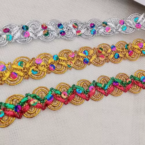 Коробка сокровищ красная и зеленый золотой шелк декоративный кружев