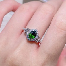 кольцо 天然透辉石戒指 925纯银镶嵌复古款宝石指环可调节女