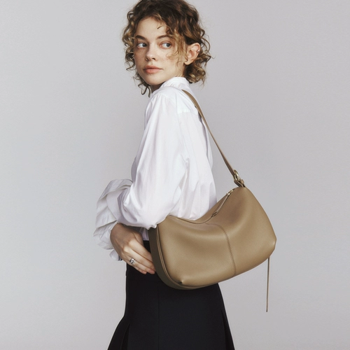 Avalea Head Layer Togo Cowhide Moon Bag Bag Armpit Todc