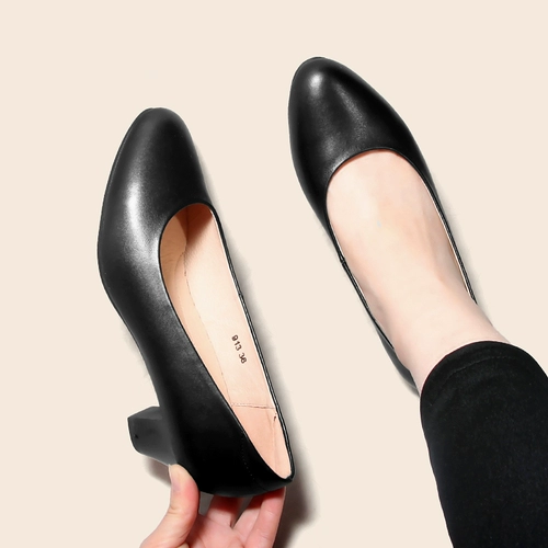 Рабочая обувь для женщин черные густые каблуки СТАВЕРС