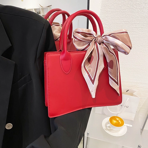 Красная вместительная и большая сумка для невесты, коллекция 2022, премиум класс