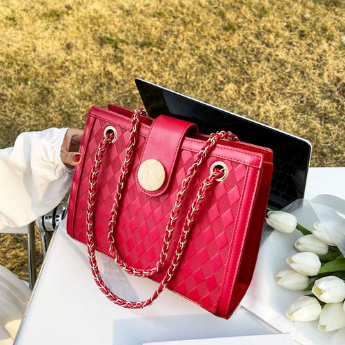 Красная сумка через плечо для невесты, цепь с ромбовидным узором, коллекция 2023, премиум класс, на цепочке