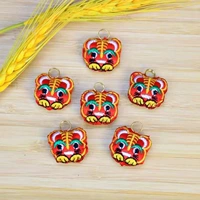 Серые 100 аксессуаров для головы тигра