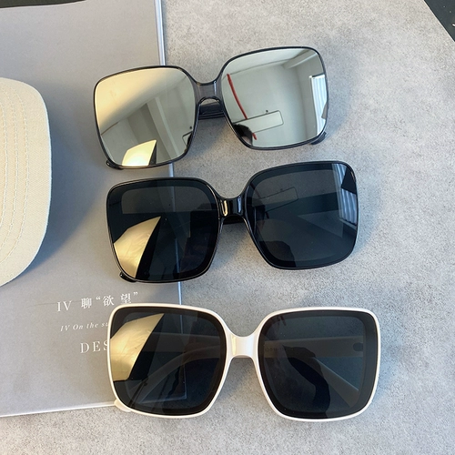 Брендовые квадратные трендовые солнцезащитные очки на солнечной энергии, изысканный стиль, по фигуре, защита от ультрафиолета, коллекция 2022