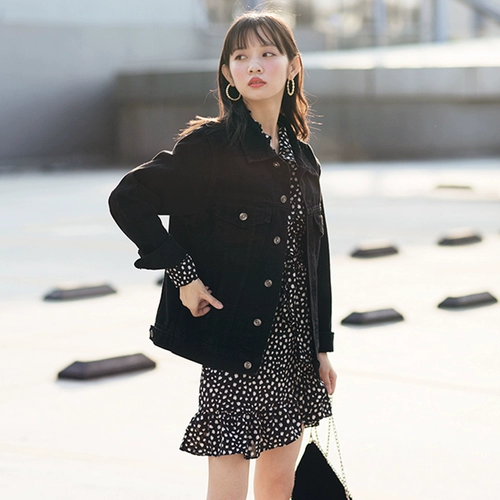 Черная джинсовая осенняя короткая куртка, в корейском стиле, городской стиль