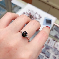 Кольцо с камнем из нефрита изумруд, 1.5 карат