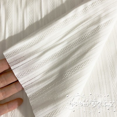 taobao agent Fox Cat fabric cotton vertical strip white cloth, white cloth, garden small fresh dress shirt skirt, children's clothing fabric