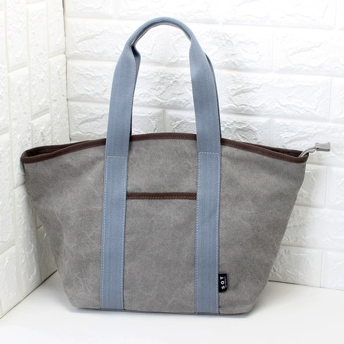 Вместительная и большая сумка на одно плечо с молнией, коллекция 2023