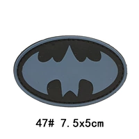 Флуоресцентная желтая фиолетовая летучая мышь