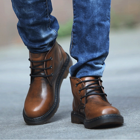 爱逛街为您找到男士中筒靴相关的宝贝,您可以在下面的板块中挑选喜欢