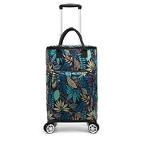 Зеленое лист специальное большое четыре колеса самолета