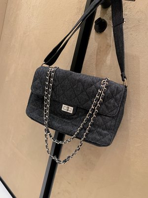 taobao agent Retro denim classic capacious bag strap, shoulder bag, chain, Chanel style, 2022 collection, chain bag