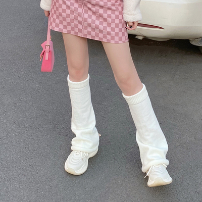 taobao agent Student pleated skirt, woolen keep warm velvet socks, fitted
