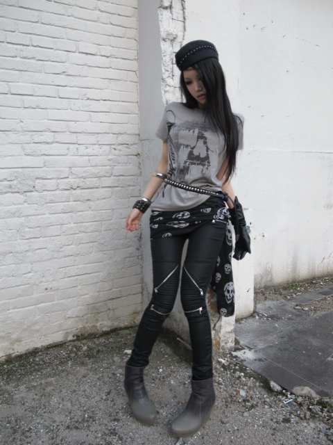 LIQUID METAL SKULL T-SHIRT image 9