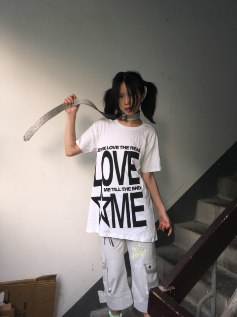 LAYERED RELAXED SLOGAN T-SHIRT image 11