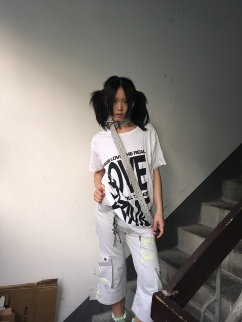 LAYERED RELAXED SLOGAN T-SHIRT image 8